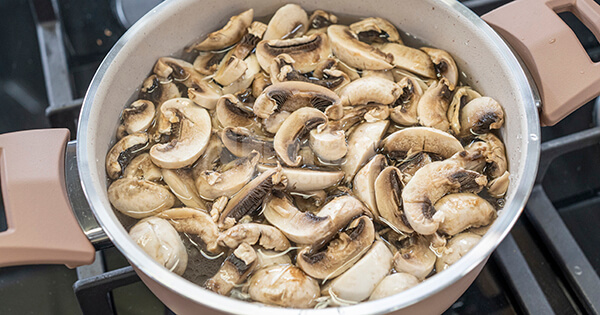 Mantar Çorbası - Hazırlanışı 3