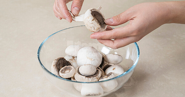 Mantar Çorbası - Hazırlanışı 1